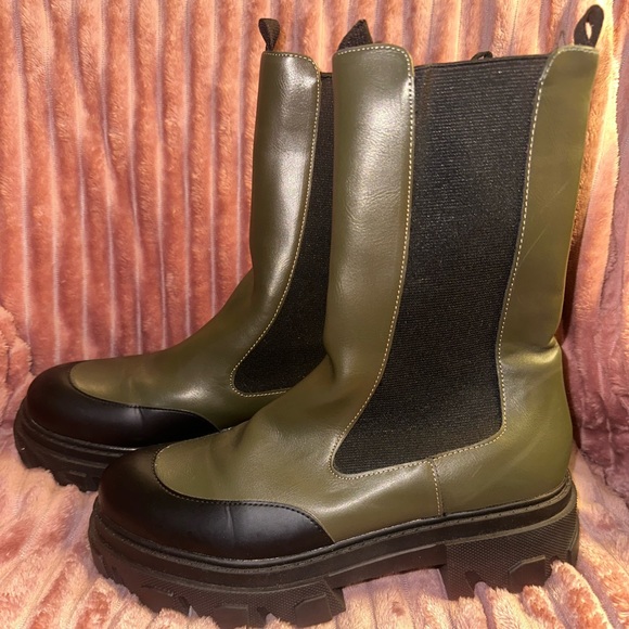 Mid-calf Forever 21 Women’s Boot Sz 9, no box. Olive/Black - Picture 7 of 8
